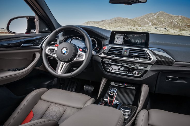 BMW X4 M műszerfala