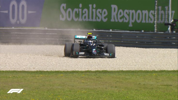 Valtteri Bottas a kavicságyban