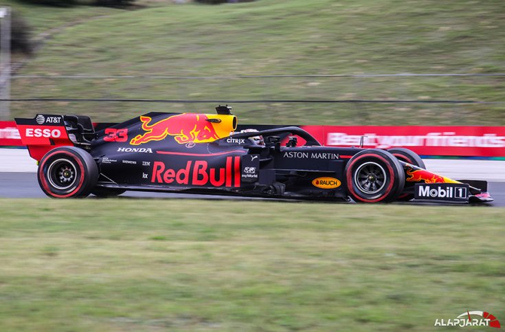 Max Verstappen lett a második a 34. Magyar Nagydíjon