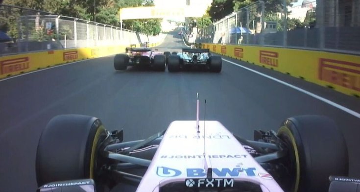 Vettel nekimegy Hamiltonnak Bakuban