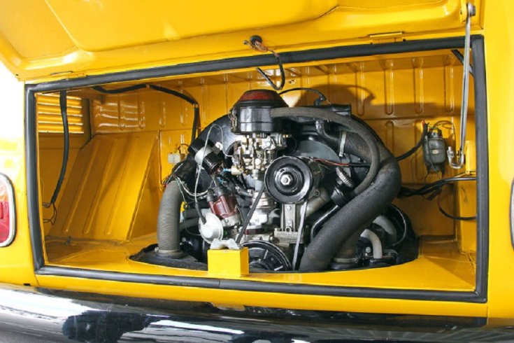 1964 Volkswagen Typ 147 Fridolin, sárga postásautó, motortér, elölnézet, oldalnézet, jobbra döntve