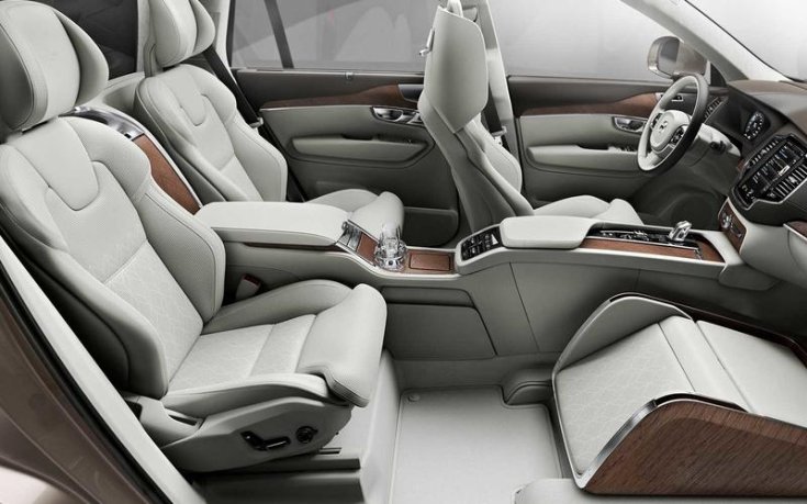 Volvo XC90 Excellence Lounge Console