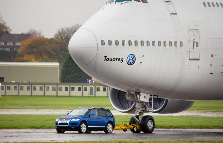 Volkswagen Touareg 5.0 V10 TDI és Boeing 747