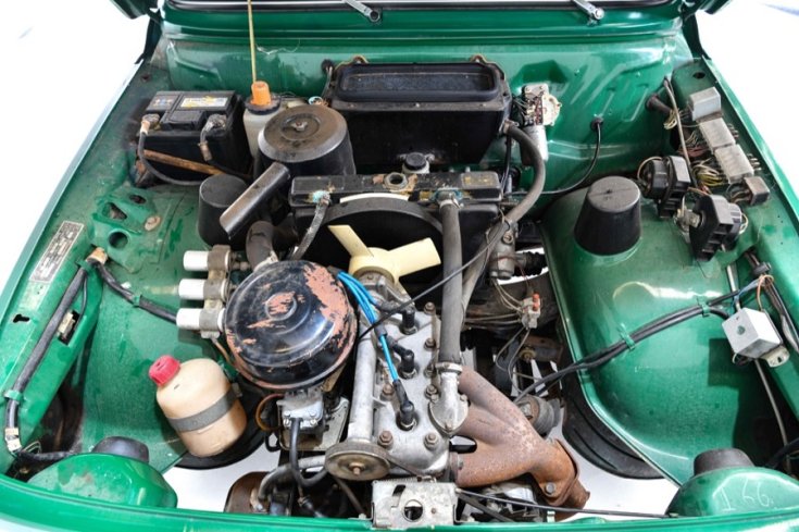 1980 Wartburg 353, zöld, motortér, elölnézet, felülnézet