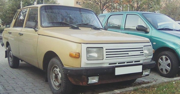 Parkoló Wartburg W353 szemből