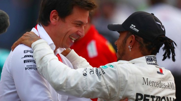 Wolff és Hamilton ünnepel