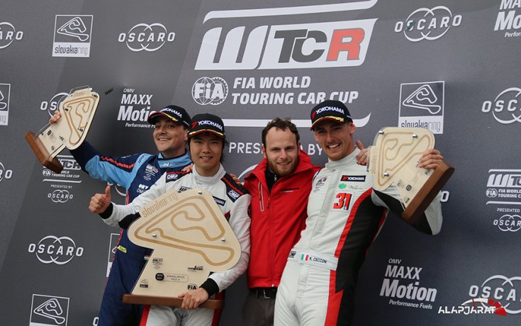 2019-es WTCR szezin Szlovákiaringen tartott harmadik versenyének pódiuma