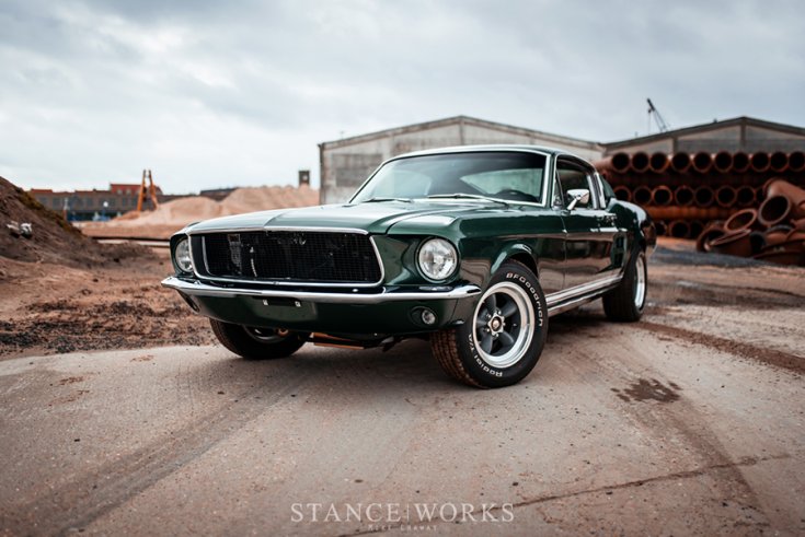 Yves Decan Ford Mustang resto-mod, elölről