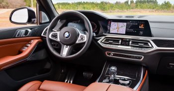A BMW új előfizetéses rendszere megmelengeti a szívünket – és más testrészeket is