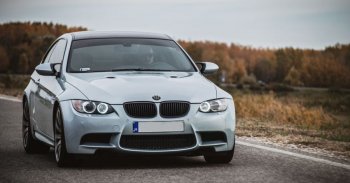 Se turbó, se kompresszor: BMW E92 M3 Coupé – Teszt + Videó!