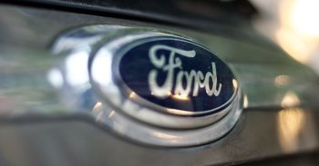 8 gyárában leállította vagy csökkentette a termelést a Ford