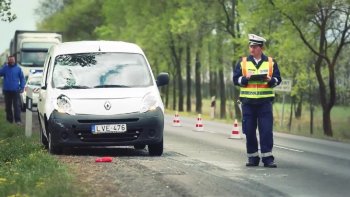 A közúti baleset helyszínelésének megfelelő lépései
