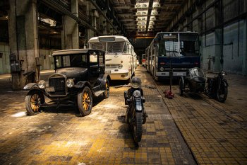 Rekorder buszok és mozdonyok - A Közlekedési Múzeum Dízelcsarnokának kincsei