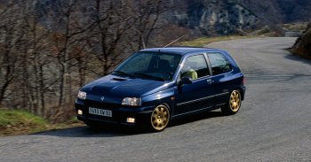 A piszkosul fürge francia - Renault Clio Williams