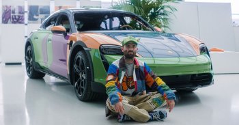 Elképesztő utasteret kapott ez a Porsche Taycan művészautó - KÉPEK