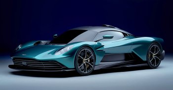 Felfedte az Aston Martin, hogyan fognak piszkosul belehúzni a villanyosításba