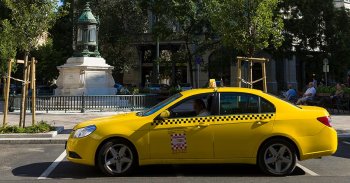 Kivételt képeznek, még sincsenek kisegítve a taxisok a kata módosítással