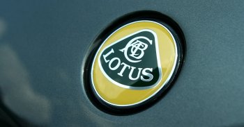 Így suhan a Lotus 3-Eleven a német autópályán, tető nélkül - VIDEÓ