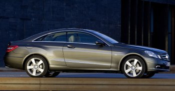 Szabad 2009-től gyártott Mercedes kupét venni?