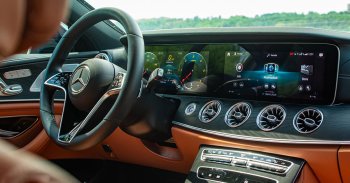 A sofőrt hűtené a Mercedes új kormánykereke