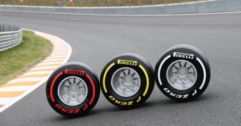Mennyivel lesz gyorsabb az autód, ha F1-es gumikat raksz alá? - VIDEÓ