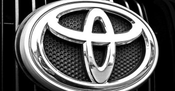 Jelentős előnnyel vezet a Toyota a Volkswagen előtt a globális eladásokban