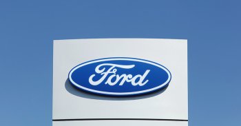 A Ford agyhullámokkal irányítaná az autókat
