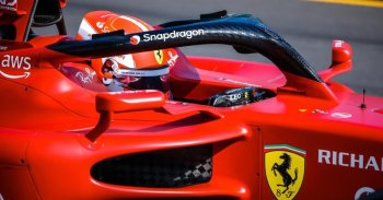 F1: Leclerc behúzta a puskaporos Azerbajdzsáni Nagydíj időmérő edzését