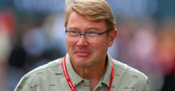 Häkkinen szerint lehet, hogy Hamilton a csapatváltáson gondolkodik