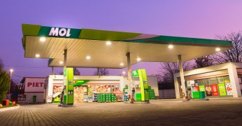 Új tankolási szabályokat vezettek be a MOL és az OMV benzinkútjain