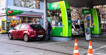 Újabb szigorítást vezettek be a Mol kutakon a fű alatt