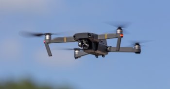 Németországban már drónokkal is ellenőrzik a követési távolság betartását