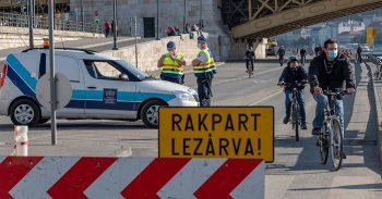 Autómentessé válik a pesti alsó rakpart egy része