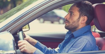 Ilyen ijesztő esetekhez vezethet a sofőrök nemtörődömsége – VIDEÓ