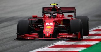 F1: Nem lesz első számú pilótája a Ferrarinak 2022-ben
