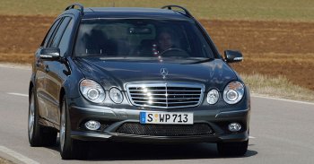 Mercedes E220CDI több mint 300 ezer kilométerrel: van még esélye a piacon?