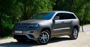 A méret a lényeg: Jeep Grand Cherokee Summit - TESZT
