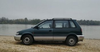 Mitsubishi SpaceRunner: Az elfeledett svájci bicska japánból
