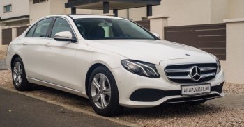 Ez a fehér balett: Mercedes-Benz E200d - Teszt