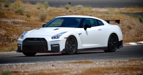 Nissan GT-R