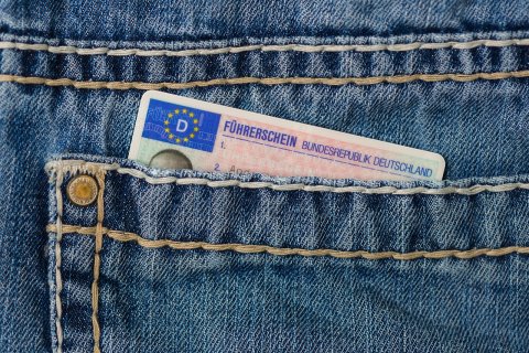 Karrier négy keréken: B kategóriás sofőr állások