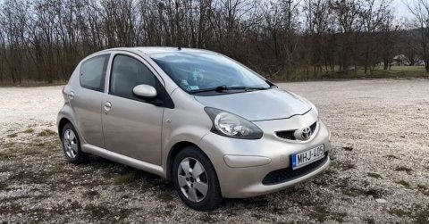 A városi autók koronázatlan királya: Toyota Aygo 1.4 D-4D 2007 - Tesztvideó

