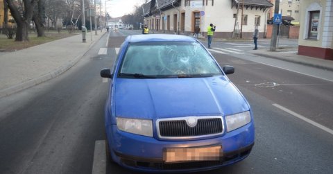 Lefagyott szélvédővel vezetett a gyerekeket elütő sofőr
