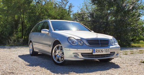 Ez Mercedes, nem Merga: Mercedes-Benz C350 2006 - VIDEÓ