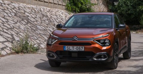 Kedvező fogyasztásra hangolva: Citroën C4 1.2 PureTech 2021 - Teszt
