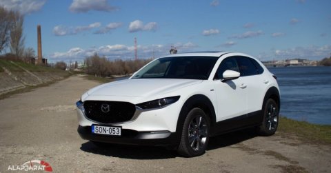 Évfordulós CX-30-at mindenkinek! - Mazda CX-30 100 YEARS Edition 2021 - Teszt
