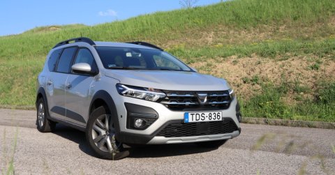 Új hétüléses, fillérekért? - Dacia Jogger 2022 - Tesztvideó