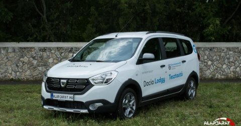 Ennyi helyet ennyiért nem kapsz máshol: Dacia Lodgy 1.5 Blue dCi (2019) – Teszt
