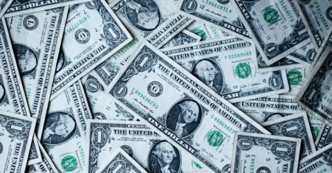 Hogyan lehet nyereséges egy Forma-1-es csapat az elképesztő méretű költségek mellett?