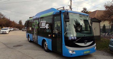 E-midibusz